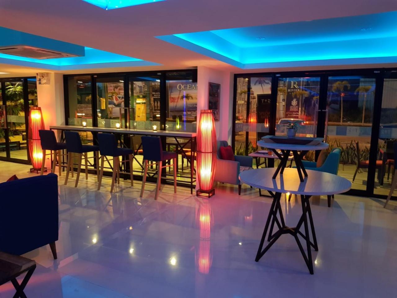 T2 Jomtien Pattaya Hotel Luaran gambar